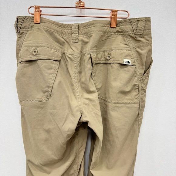 The North Face khaki nylon pants hiking outdoor convertible roll up Sz 12 - Picture 2 of 6